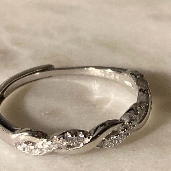925 sterling silver ring cz stone twist adjustable - Picture 3 of 9